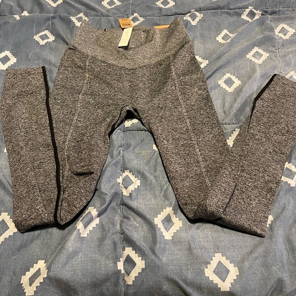 Pink Victoria’s Secret Leggings - Picture 2 of 5